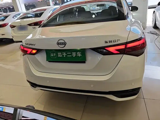 Nissan Sylphy — Фото автомобиля 5