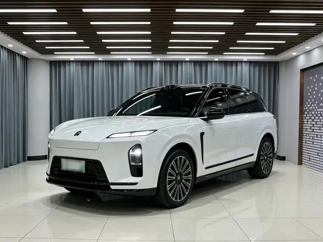 Фотография автомобиля — Nio ES8