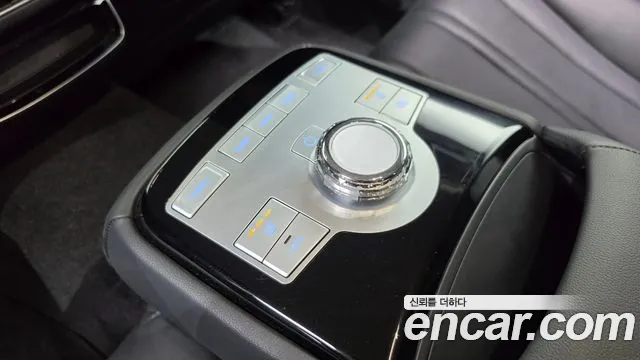 Genesis G80 Бензин 2.5 турбо AWD — Фото автомобиля 15