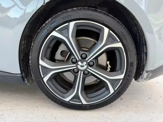 Nio ET5 Touring — Фото автомобиля 13