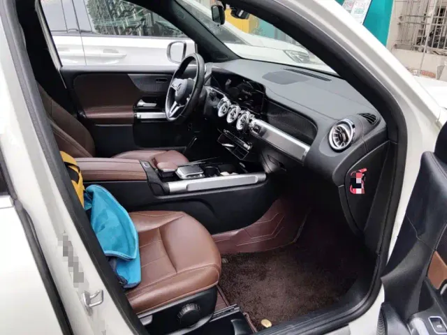Mercedes-Benz GLB-Class — Фото автомобиля 19