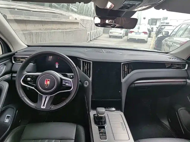 Hongqi HS7 PHEV — Фото автомобиля 13