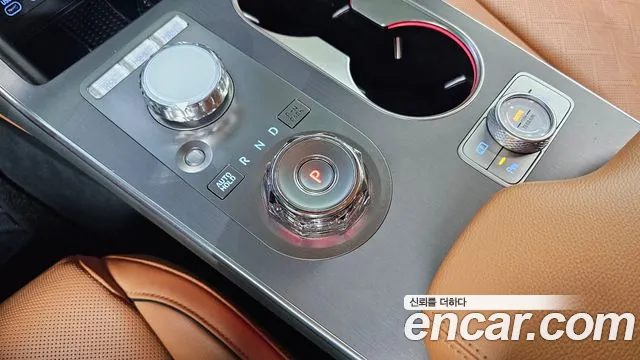 Genesis GV80 — Фото автомобиля 12