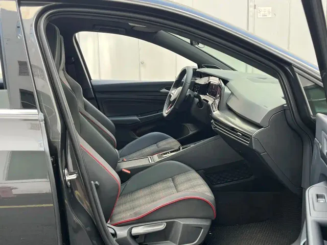 Volkswagen Golf GTI — Фото автомобиля 11