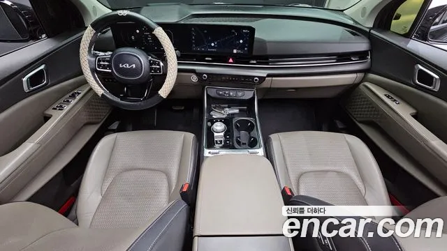 Kia Carnival Generation 4 — Фото автомобиля 10