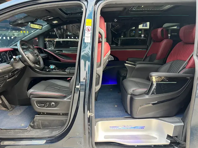 GAC Trumpchi M8 — Фото автомобиля 8
