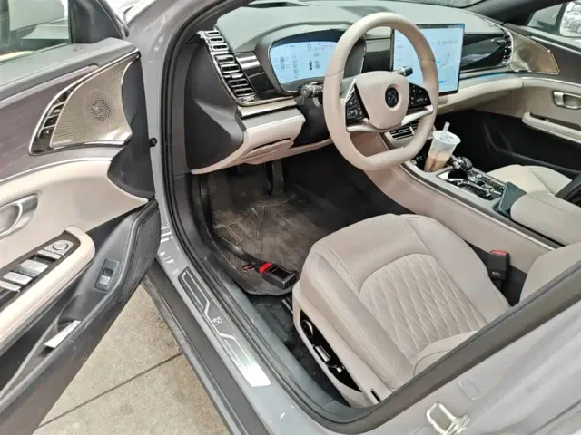 BYD Han — Фото автомобиля 15