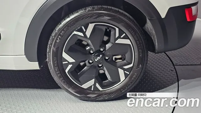 Kia Niro Niro (New) — Фото автомобиля 6