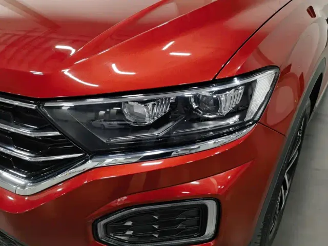 Volkswagen T-Roc — Фото автомобиля 7
