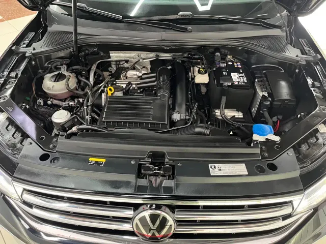 Volkswagen Tiguan L — Фото автомобиля 21