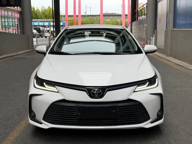 Toyota Corolla — Фото автомобиля 2