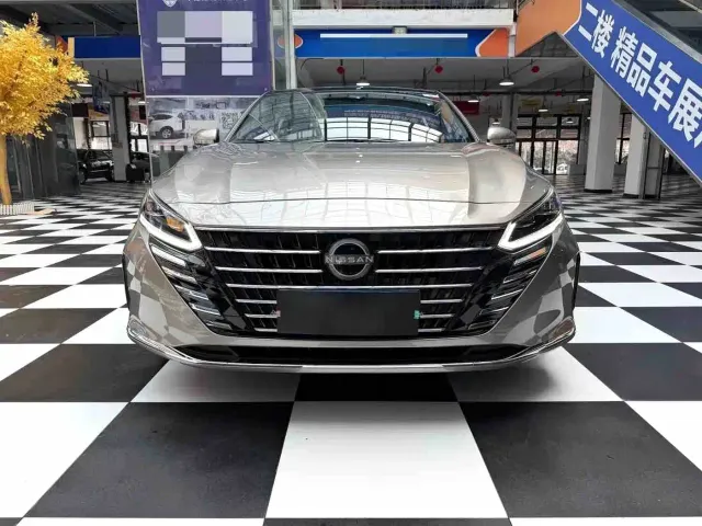 Nissan Teana — Фото автомобиля 2