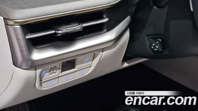 Hyundai Grandeur GN7 — Фото автомобиля 25