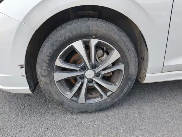 Changan Eado — Фото автомобиля 22
