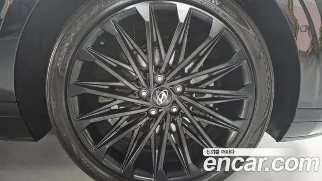 Hyundai Grandeur GN7 — Фото автомобиля 20