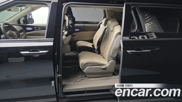 Kia Canival Carnival 4 поколение Бензин 9 мест Hi-Limousine(Спецкузов) — Фото автомобиля 8