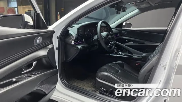Hyundai AVANTE Новый Avante (CN7) — Фото автомобиля 10