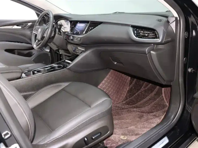 Buick Regal — Фото автомобиля 8
