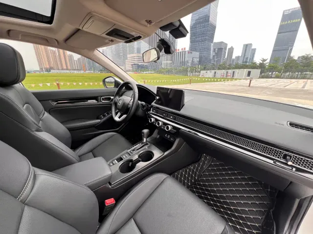Honda Civic — Фото автомобиля 12