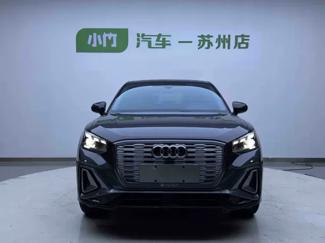 Audi Q2L e-tron — Фото автомобиля 2