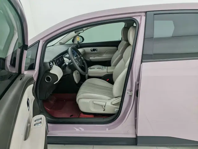 GAC Aion UT — Фото автомобиля 19