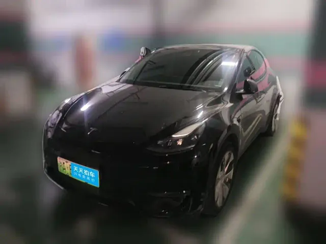 Фотография автомобиля — Tesla Model Y