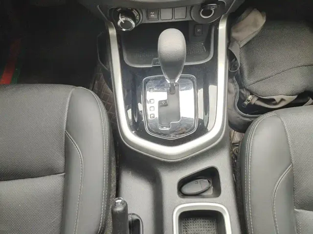 Nissan Terra — Фото автомобиля 13