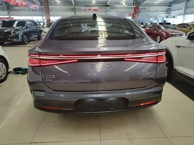BYD Seal 07 DM-i — Фото автомобиля 5
