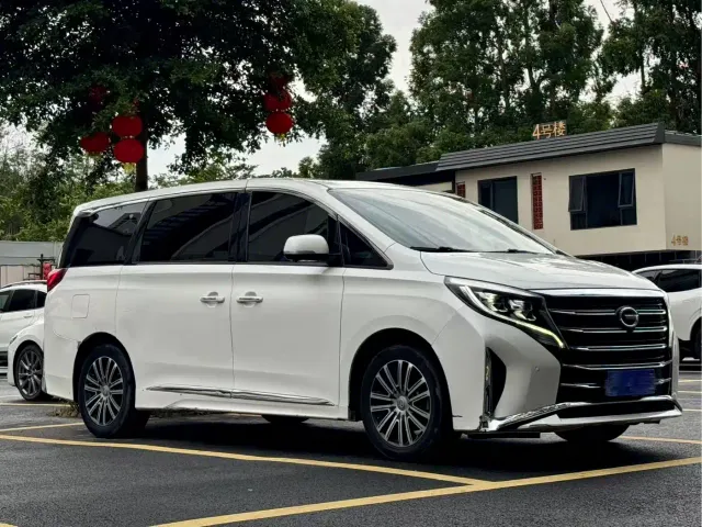 GAC Trumpchi M8 — Фото автомобиля 3
