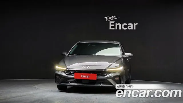 Hyundai Avante — Фото автомобиля 3