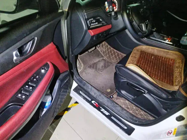 Changan CS75 — Фото автомобиля 9