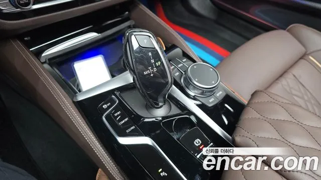 BMW 5 Series G30 — Фото автомобиля 12