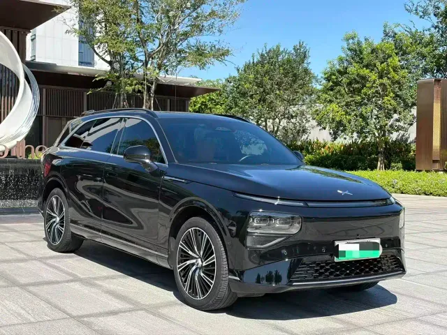 Xpeng G9 — Фото автомобиля 4