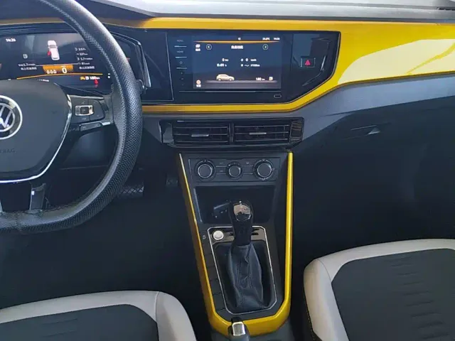 Volkswagen Polo — Фото автомобиля 12