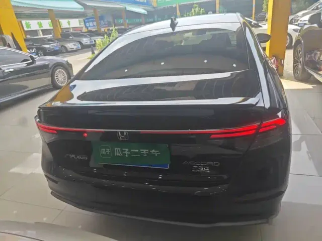 Honda Accord — Фото автомобиля 5