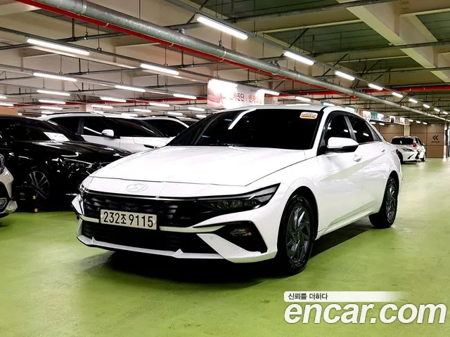 Фотография автомобиля — Hyundai Avante CN7