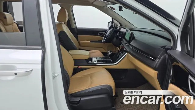 Kia Canival Carnival 4 поколение Дизель 9 мест Prestige — Фото автомобиля 23