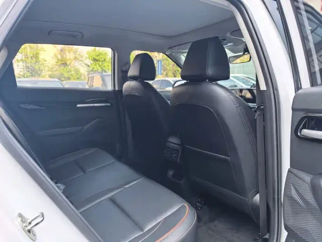Kia Seltos — Фото автомобиля 8