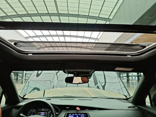 Cadillac XT4 — Фото автомобиля 17