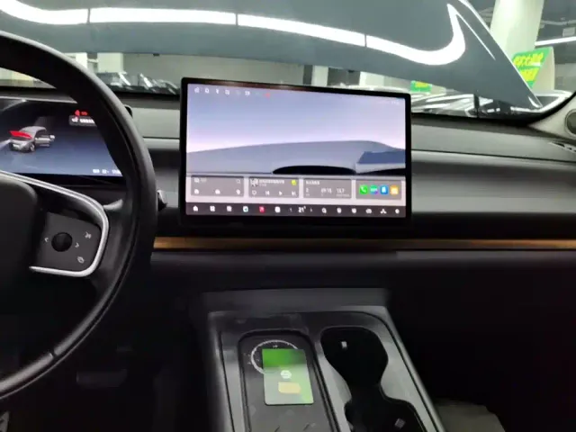 Leapmotor C10 — Фото автомобиля 12