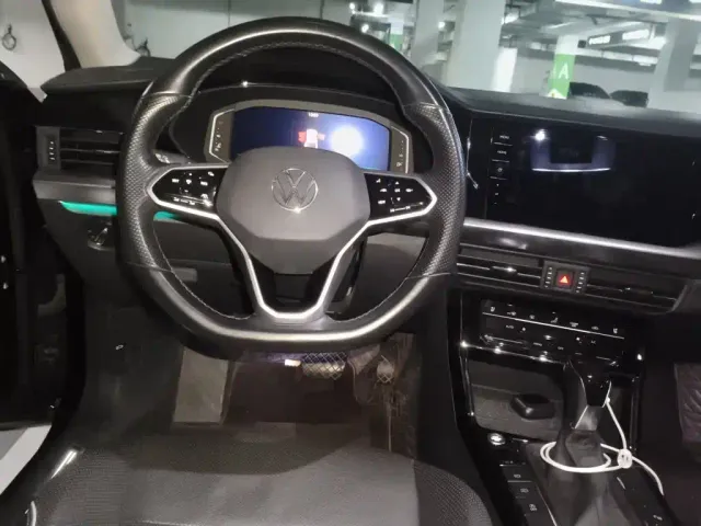 Volkswagen Passat — Фото автомобиля 11
