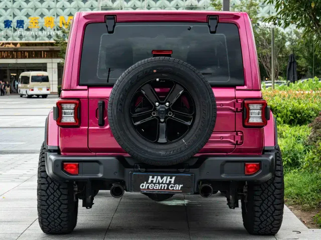 Jeep Wrangler — Фото автомобиля 8