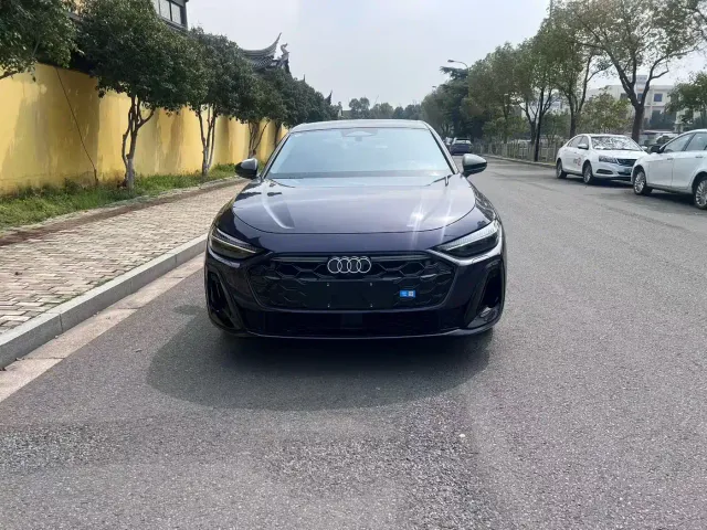 Audi A5L — Фото автомобиля 2