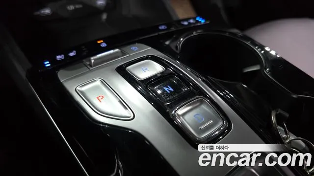 Hyundai Tucson Tucson (NX4) Бензин 1.6 турбо 2WD — Фото автомобиля 9