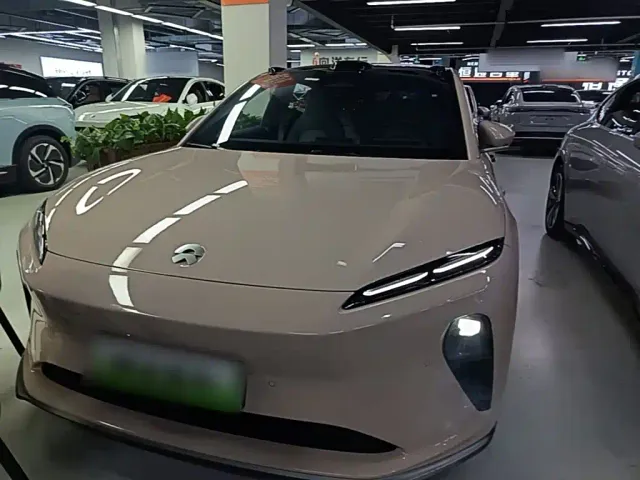NIO NIO ET5 2022 75kWh — Фото автомобиля 3