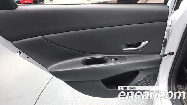 Hyundai Avante — Фото автомобиля 14