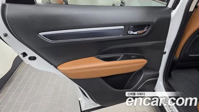 Renault-KoreaSamsung QM6 Новый QM6 2.0 GDe RE Signature 2WD — Фото автомобиля 24