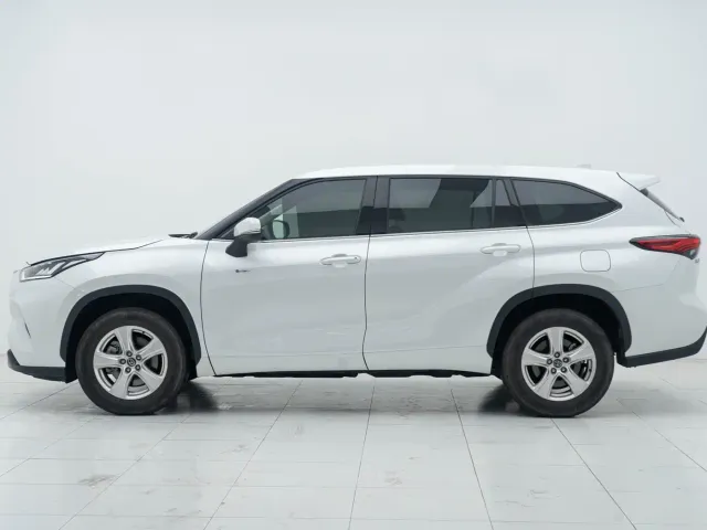 Toyota Highlander — Фото автомобиля 3