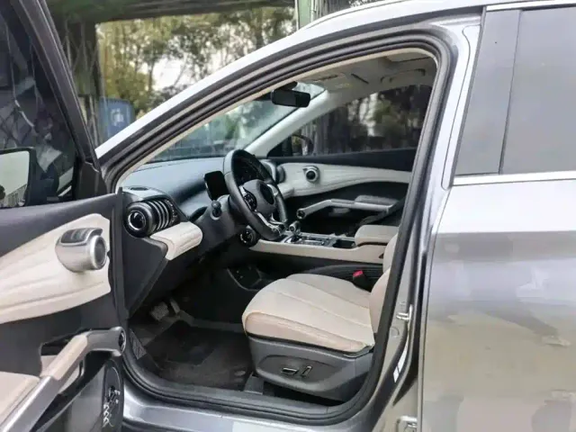 BYD Yuan PLUS — Фото автомобиля 8