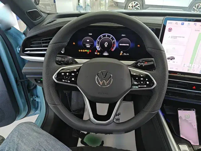 Volkswagen Passat — Фото автомобиля 6